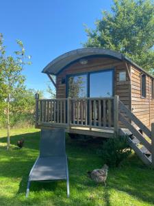 DOMAINE DES GALINACES ROULOTTE LA ROUSSETTE 2-4P