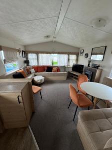 Delta Days Caravan Stays