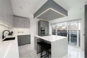 4 Bedroom Seaview House - Close to Edinburgh City Centre