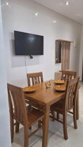 Spacious Apartment with AC & Fast WiFi 5 Guests