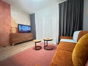 MOMOapart - by The Odra River - free parking spot