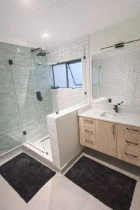 Modern Stellenberg Retreat w Pool & Mountain Views