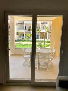 Appartement calme vue sur Jardin avec Piscine et Wi-Fi