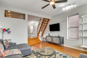 Walk to Bars and Dining Historic Benton Park Gem