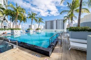 W Fort Lauderdale Corner Unit with Ocean View and Resort Access - 2BR 2BA