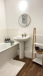 Appartement spacieux au pied du métro avec parking