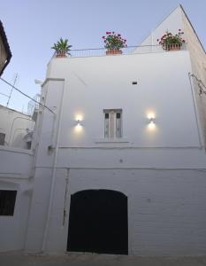 Terrazze Porta Nova terrace and panoramic bathtub