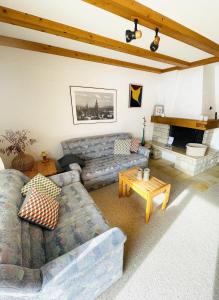 Cozy Apartment in Falera with view & ski access