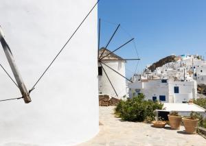 Traditional Windmill House , Chora Serifos