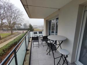 T3 lumineux avec grande terrasse et parking sécurisé
