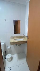 Apartamento dois quartos na Praia Grande - frente ao mar