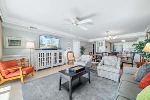 Romar Tower Unit 2A