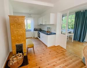 Historical Holiday Home With Sea View