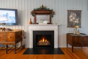 Cozy Bourbon Trail Retreat 15 min to Makers Mark and 20 min to Bardstown