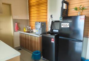 Palazio Apartment #Lakeview, Netflix, WIFI, IKEA, Toppen, AEON - Bolela Homestay