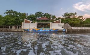 Romantic Seaside Casita w Pool, AC, Fire Sunsets