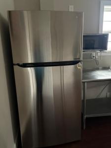 Walk to the park and beach private 1 bedroom