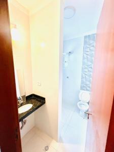 Casa com 2 suítes e churrasqueira a 300m do mar