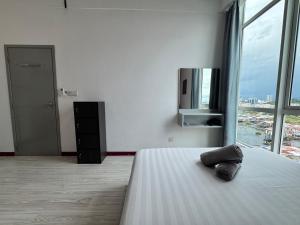 B63A - 3 Bedroom City Apartment in Kota Kinabalu Near IMAGO Mall and Airport with Self Check In