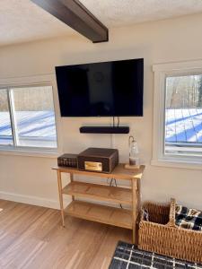 Logan’s Lookout over Mohican - Modern Farmhouse