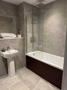 Luxury City Apartment Manchester With Gym & Parking