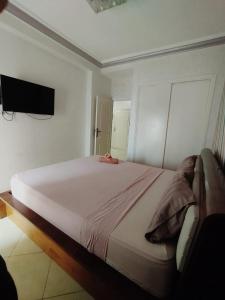 New Luxury Downtown Sea View Apartment Tanger Malabata - City Center Corniche & TGV