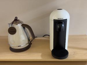 Humming Stay, Incheon Airport 10 Min, Unseo Stn, Projector