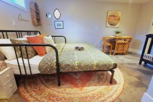 Cozy Boho Studio Suite