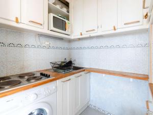 Appartement familial à 30m de la plage, vue mer - FR-1-409-292