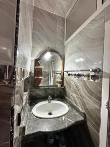 Fly house calm ,Beach