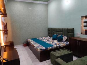 Hotel S S A