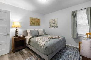 Modern Garden 1BR | Laundry + Pets OK | Quiet