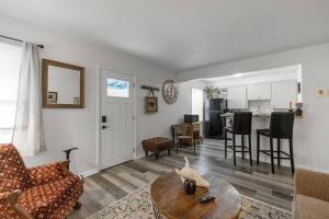 Pony Express 1BR | Pets OK + Laundry | Blue Door
