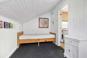 FJ4001-Kirke-Hyllinge-Klitrosevej-4