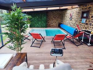 Piscine avec Charme et Caractères de campagne