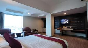 Hermes Palace Hotel Medan