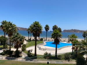 Edificio Costazul inserto playa La Herradura