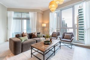 2BR, Seaside Serenity, Sea View - Torch Tower, Dubai Marina by Deluxe Holiday Homes