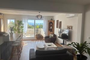 Modern Apartment Terrace Figuerolles Calanques & Close to the Beach