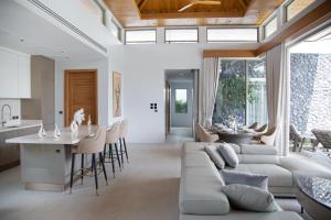Luxury Botanica Foresta 4br with Pool