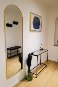 Spacious City Apartment Parking WiFi 6 Pax
