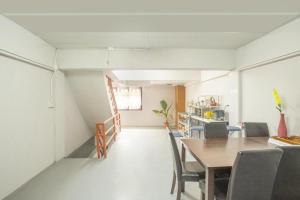 OYO 723 Lamphun Hostel