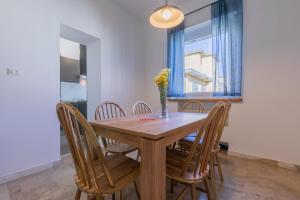 Bright and Modern Apartment by Wonderful Italy