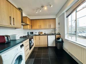 Bright top floor Flat in Paddington