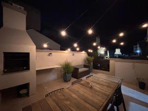 Cobertura de 1 quarto no centrinho de Canasvieiras 400m da praia