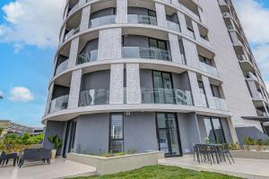 The Quanta, Ellipse, Watefall