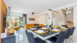 Sky & Sea Luxury Home by Villas Guide