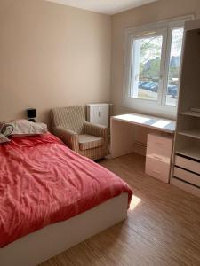 Grand appartement avec terrasse et parking