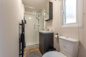 Canary Cottage Wellness - Sauna & Hottub