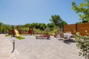 Nika Vacation House